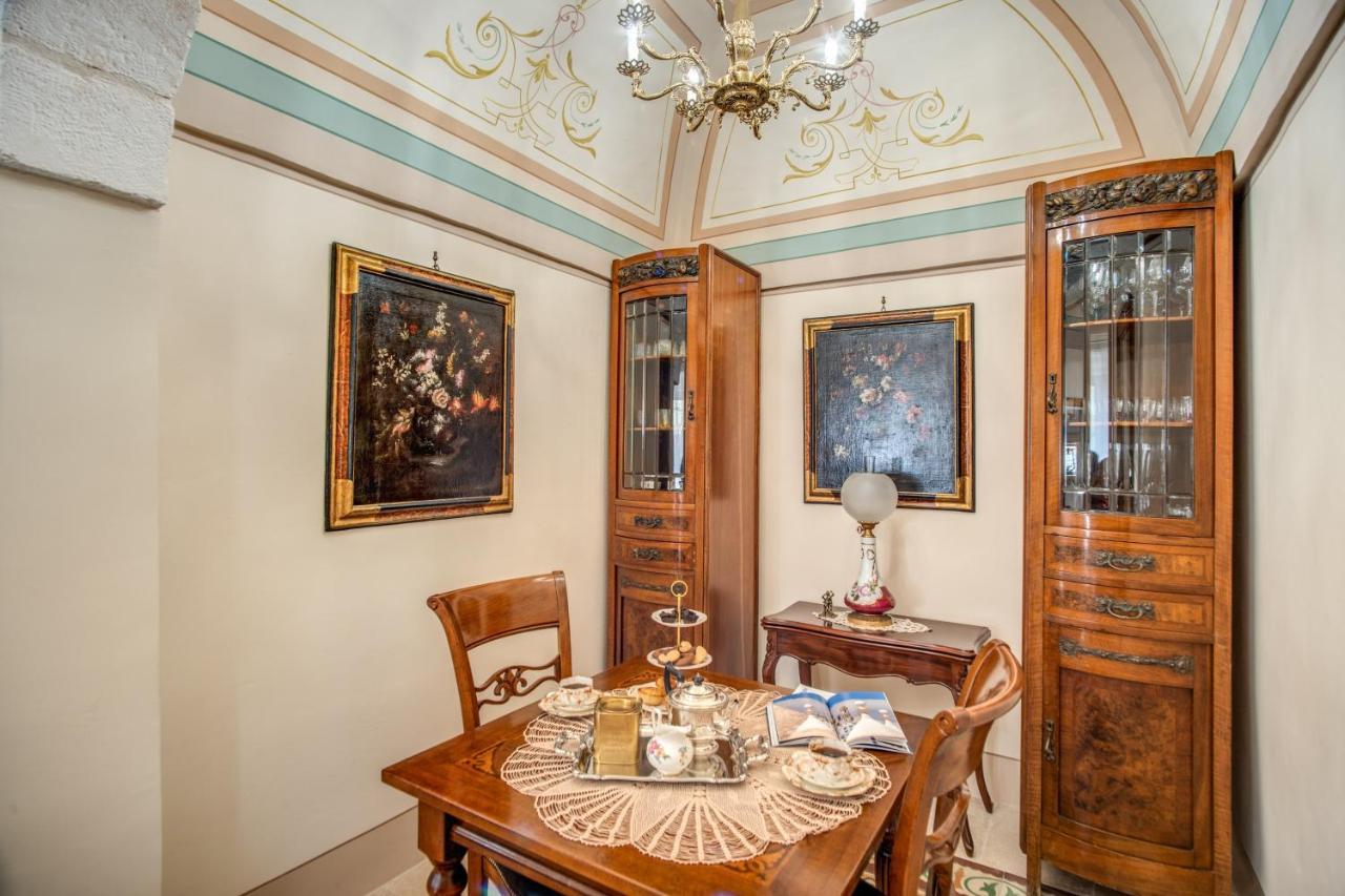 Bed and Breakfast Palazzo Stunis - Dimora Di Charme Ostuni Exteriér fotografie