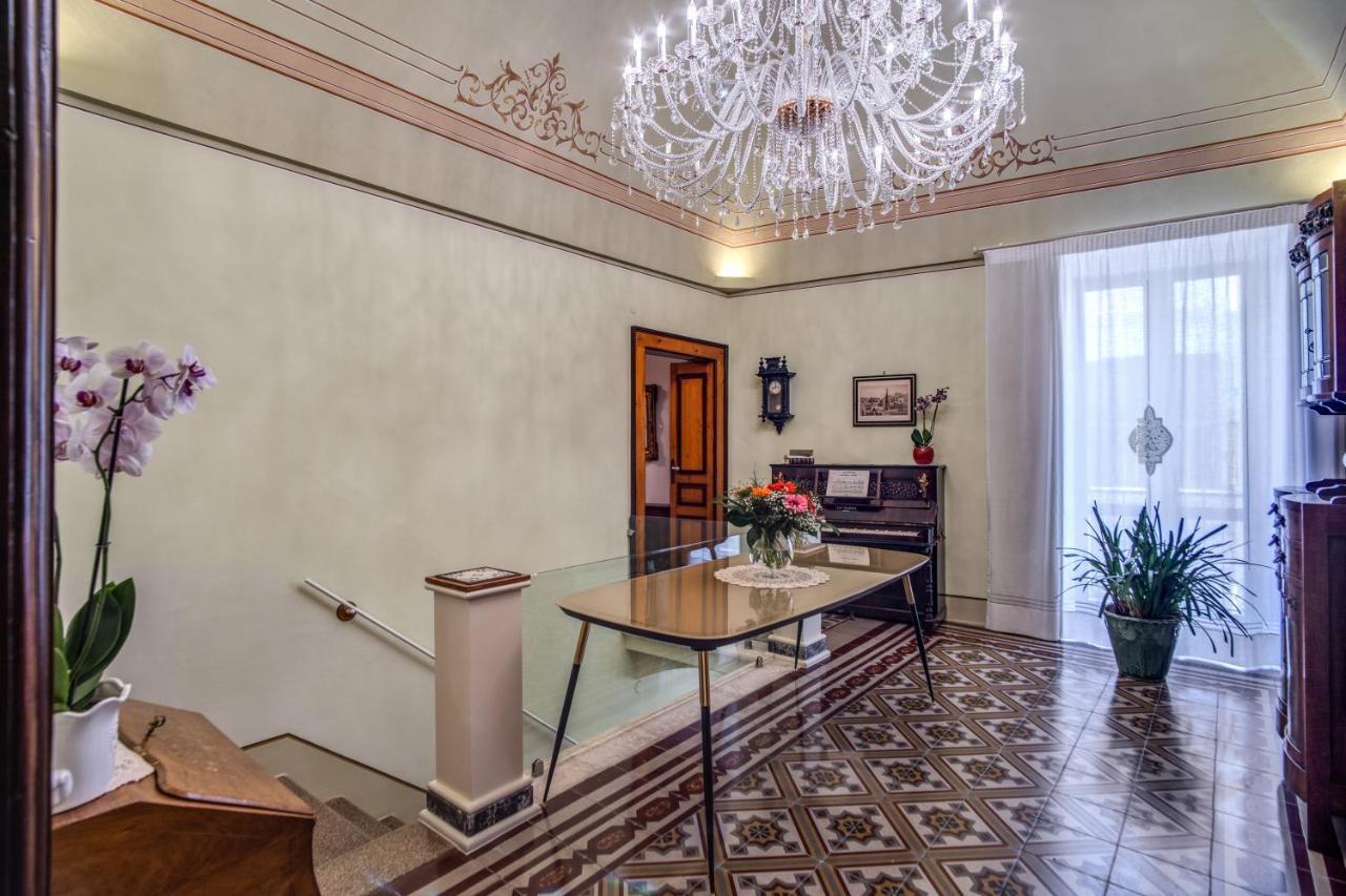 Bed and Breakfast Palazzo Stunis - Dimora Di Charme Ostuni Exteriér fotografie