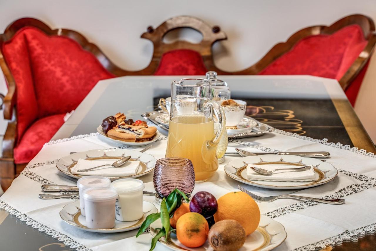 Bed and Breakfast Palazzo Stunis - Dimora Di Charme Ostuni Exteriér fotografie