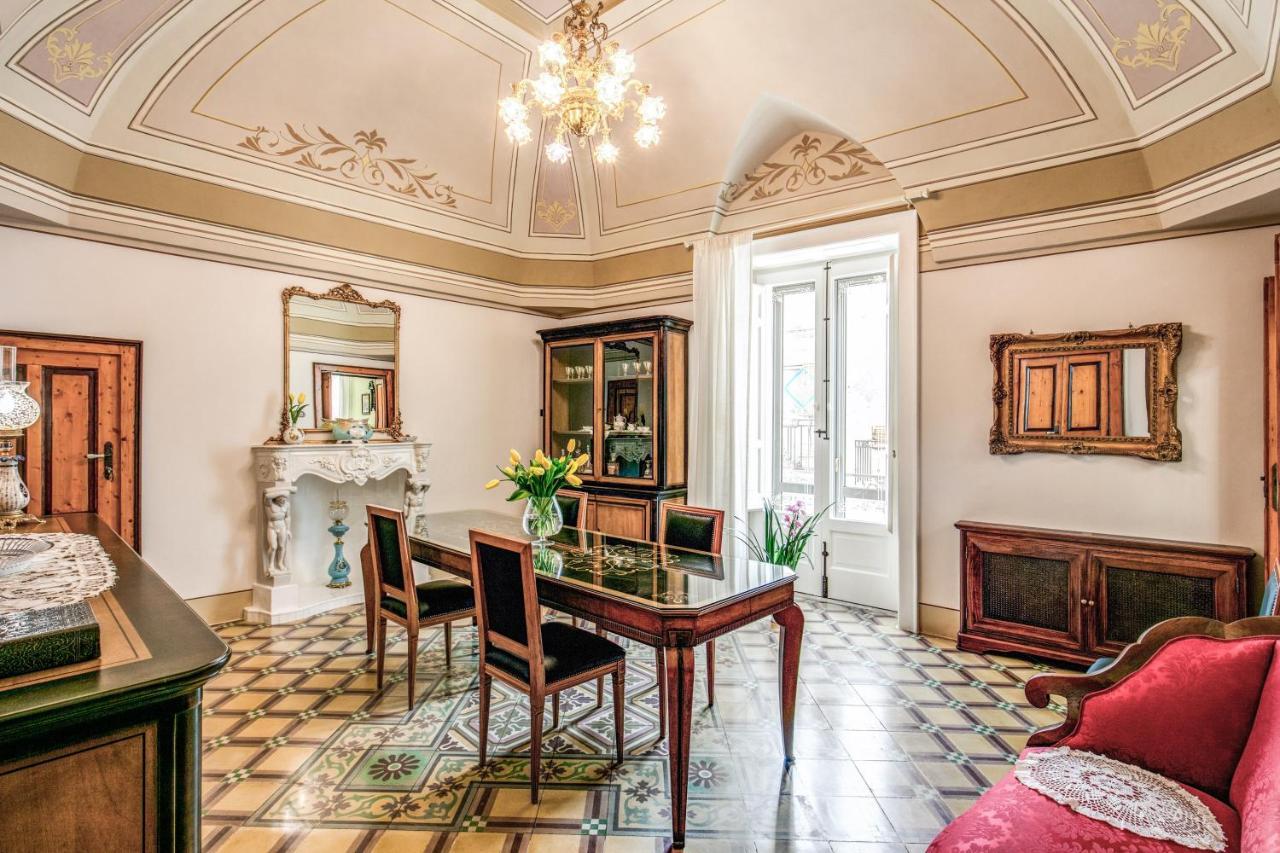 Bed and Breakfast Palazzo Stunis - Dimora Di Charme Ostuni Exteriér fotografie