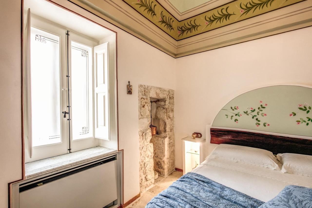 Bed and Breakfast Palazzo Stunis - Dimora Di Charme Ostuni Exteriér fotografie