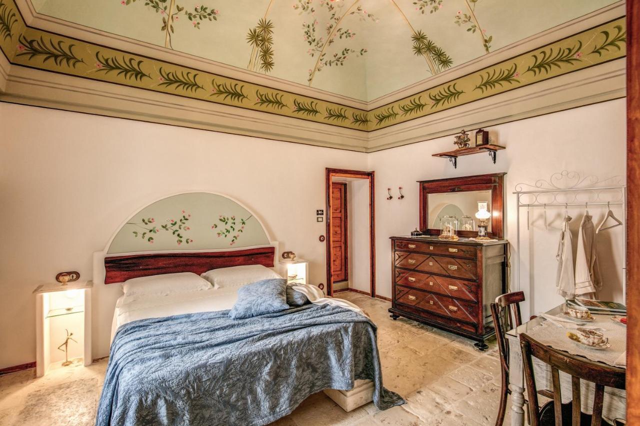 Bed and Breakfast Palazzo Stunis - Dimora Di Charme Ostuni Exteriér fotografie